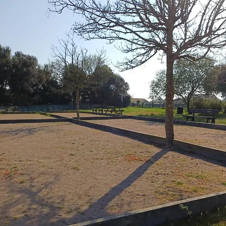 Шале Near The Sea With Garden And Shared Pool *