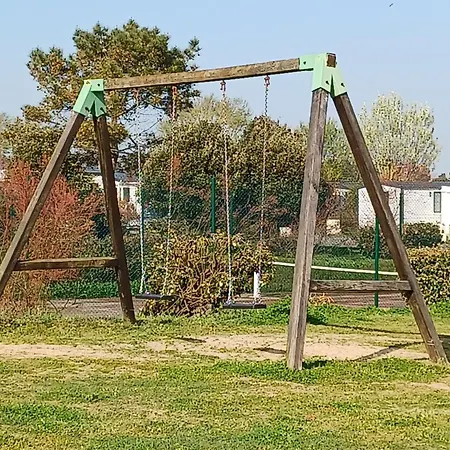 Шале Near The Sea With Garden And Shared Pool